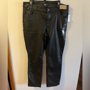 NWT - Maurices Edgely Slim Straight Faux Leather Pants - SIZE 16 (plus)